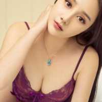 Yenişehir'de Pırıltılı Anlar: Büyüleyici Kızın Hikayesi