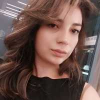 Yenişehir'deki Pırıltılı Escort Anları