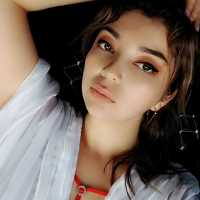 Yenişehir'deki Pırıltılı Escort Anları